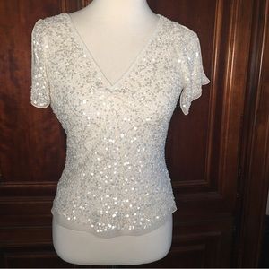 Adriana Papell sequined V neck silk cream formal Top size Petite Small